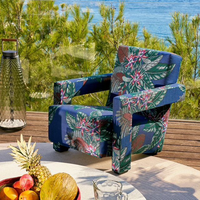 utrecht armchair outdoor lounge chair | cassina