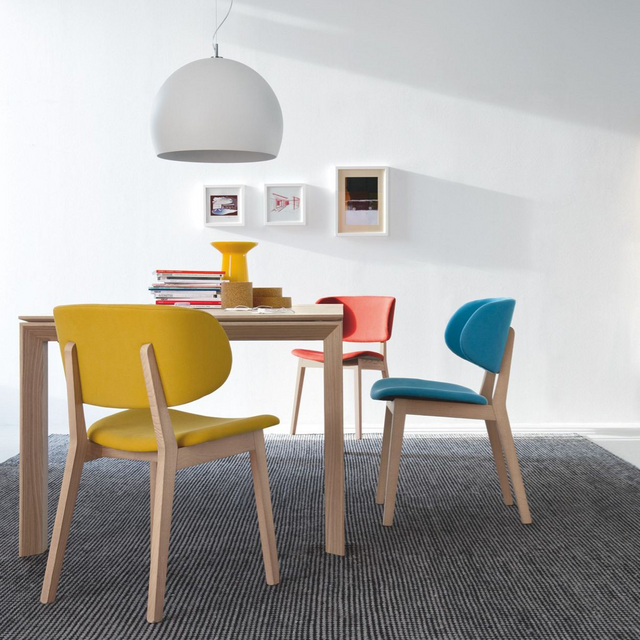 calligaris omnia 180 extendable wood dining table staged in natural side profile