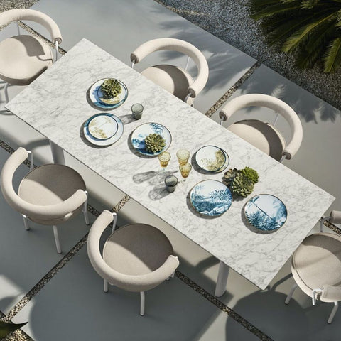 lc6 outdoor dining table | cassina