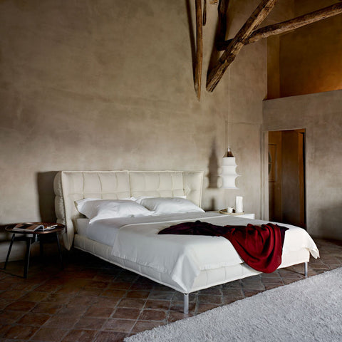 husk bed | b&b italia