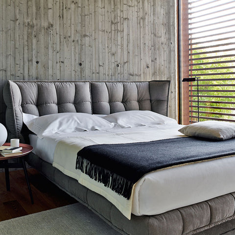 husk bed | b&b italia