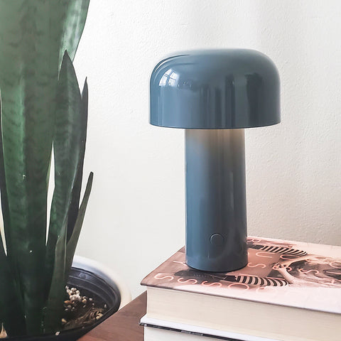 bellhop table lamp | flos