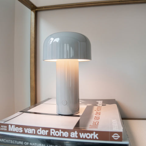 bellhop table lamp | flos