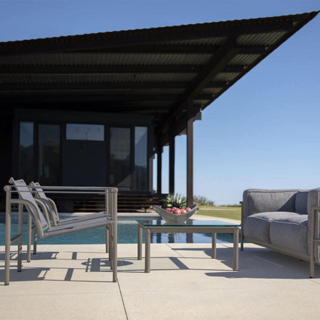 lc1 outdoor lounge chair | cassina
