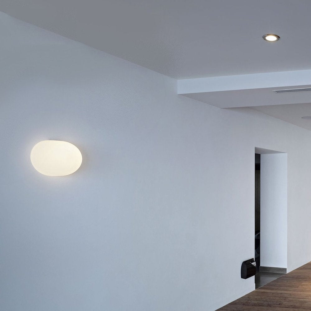 Orphan en kreditor molekyle flos glo-ball w wall lamp | modern lighting