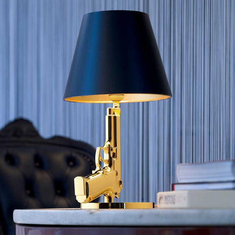 guns bedside lamp | flos