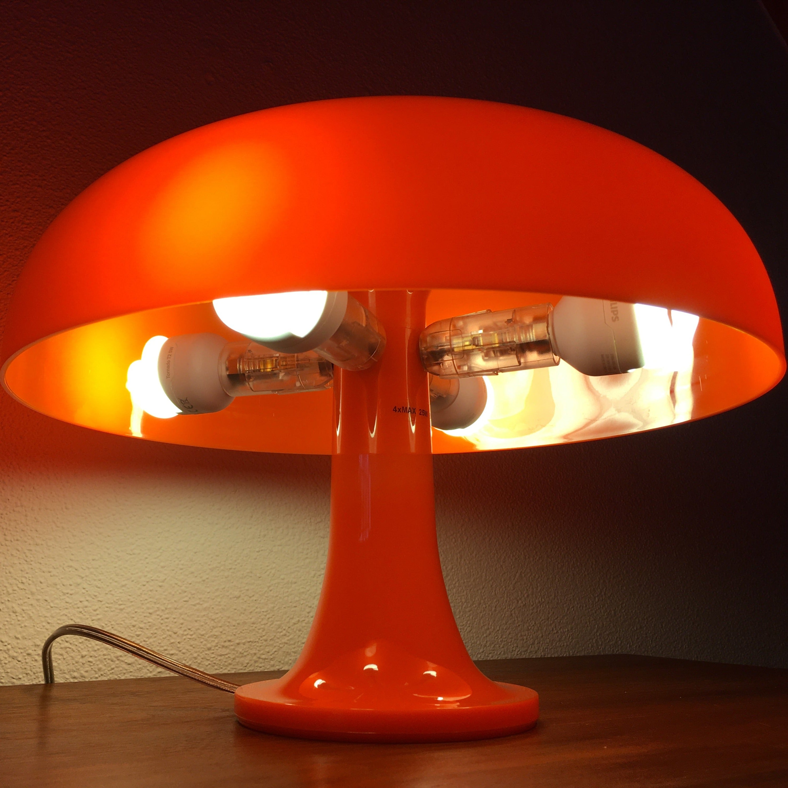 Artemide Nesso Lighting, Sarasota Table Lamp