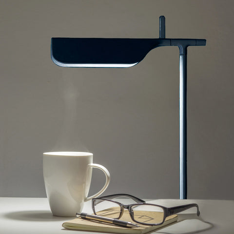 tab 90° rotatable LED desk and table lamp | flos