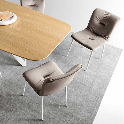 calligaris annie soft chair metal legs staged