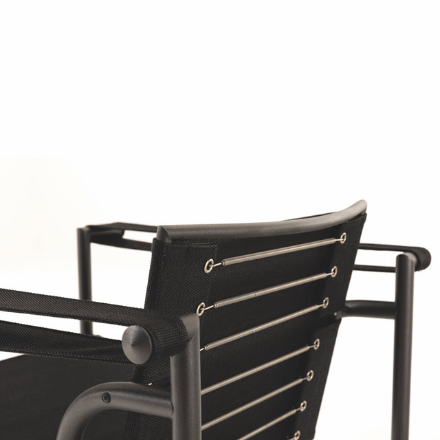 lc1 outdoor lounge chair | cassina