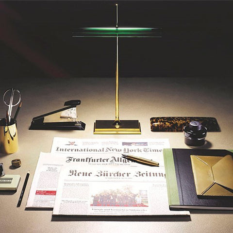 goldman desk lamp | flos